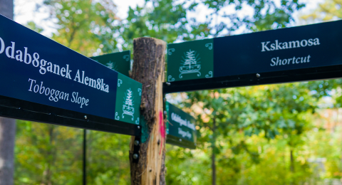Abenaki trails signs