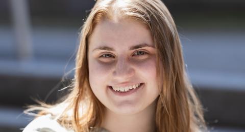 Anna Drabik '25