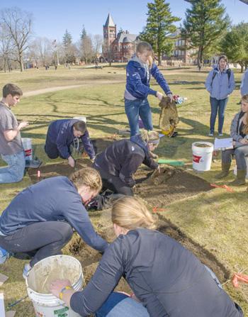 Students on training dig site