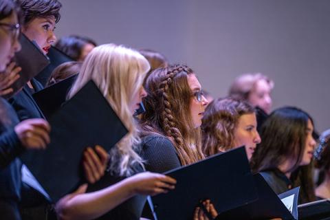 unh_concert_choir